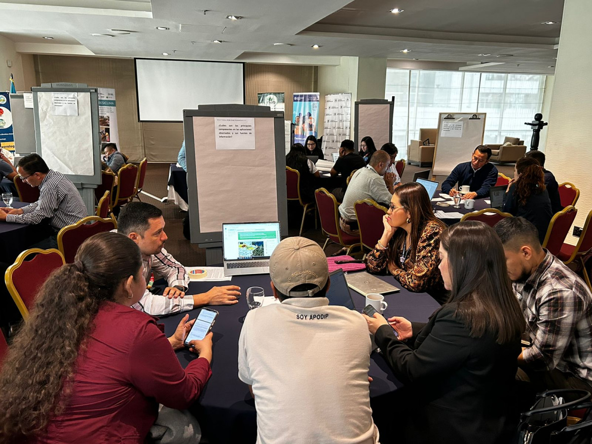 MARN PARTICIPA EN TALLER DE EXPERIENCIAS DE APLICACIONES (APPS) PARA LA AGRICULTURA SOSTENIBLE ADAPTADA AL CLIMA, ORIENTADA AL CULTIVO DE CACAO EN GUATEMALA